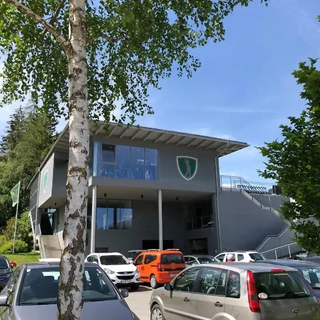 Gisi Apartament *